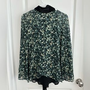 Rachel Zoe sz 4 100% silk green and black blouse with tie and high collar